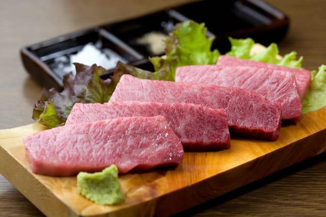 炭火焼肉 石垣庵 -