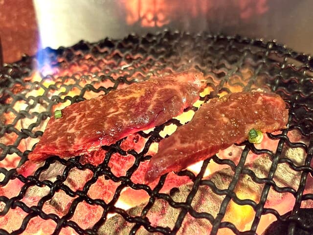 炭火焼肉 いち - 牛ハラミをヤキヤキ♪