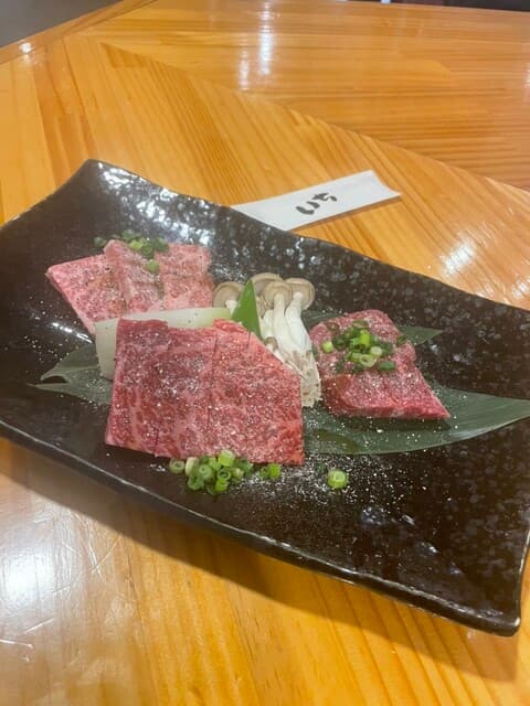 炭火焼肉 いち - 和牛3種盛（柔らかカルビ、イチボ、ランプ）
