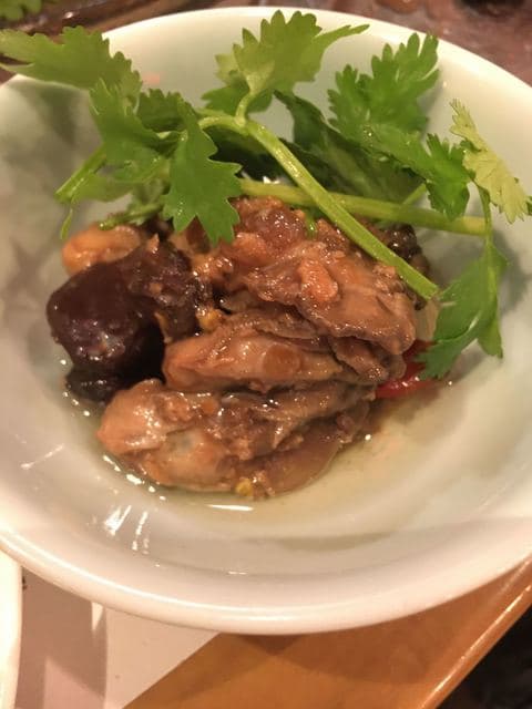 大衆食堂 肉と点心すえぞうアバアバ -