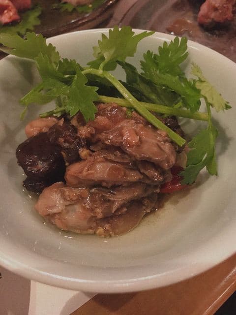 大衆食堂 肉と点心すえぞうアバアバ -