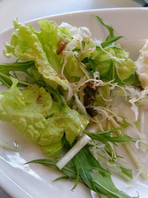 CAFE PETIT - サラダのアップ