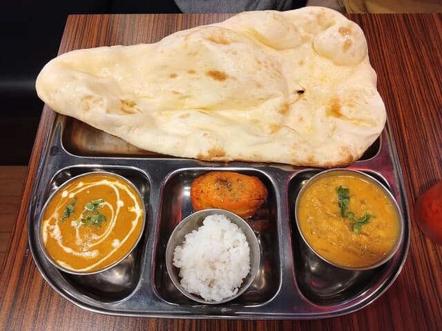 ジャラナ - レディースセット（1390円）※チキンカレー、ダルカレー
