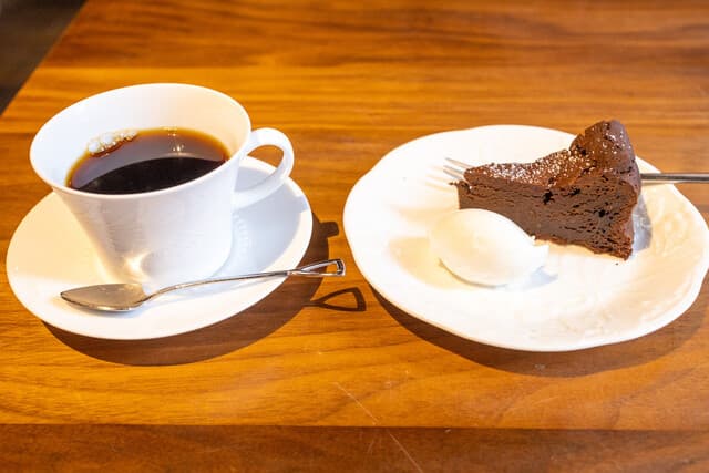 銀座2丁目ミタスカフェ -