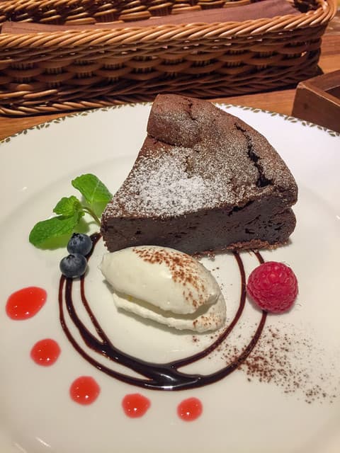 銀座2丁目ミタスカフェ -