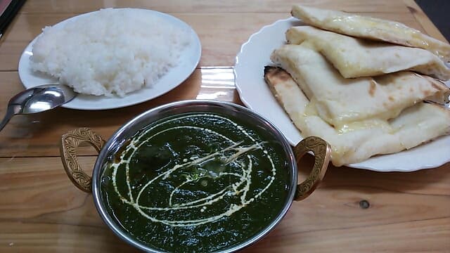 サンライズ - サグマトンとチーズナン