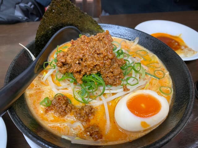一心堂 - 坦々麺　750円