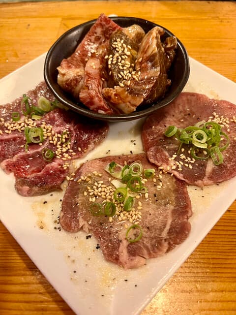 焼肉ホルモン濱牛 -
