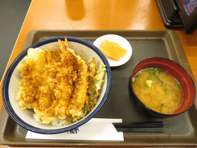 天丼てんや - 天丼 560円 いか 130円