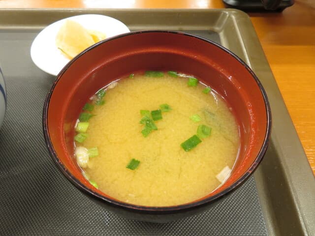 天丼てんや - 味噌汁 アップ