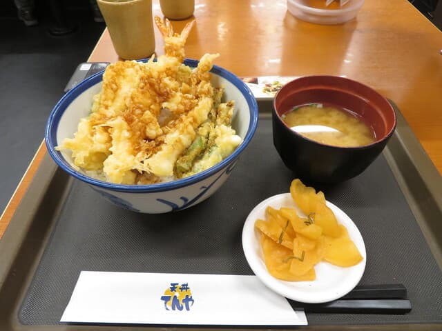 天丼てんや - 天丼 560円