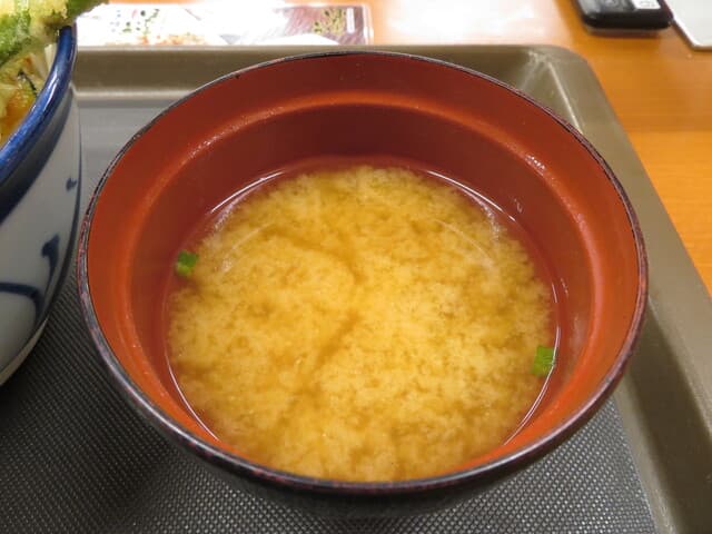 天丼てんや - 味噌汁 アップ