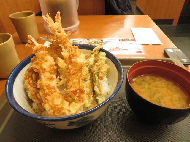 天丼てんや - 天丼 530円 えび 220円