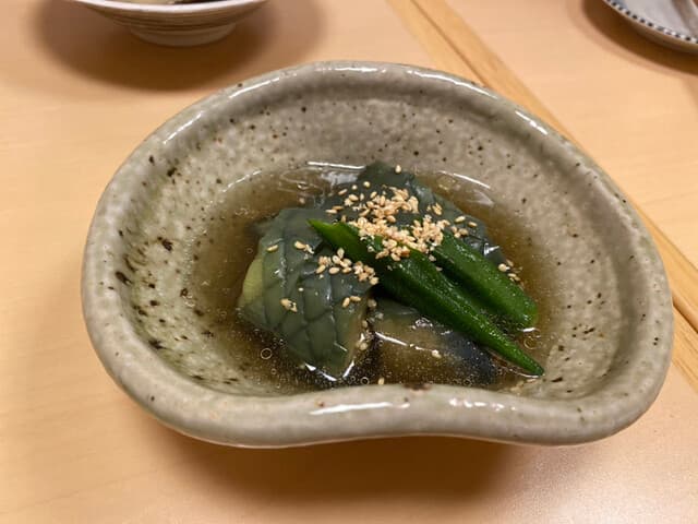 食道 月 -