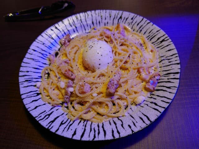 PUB イッサカ -