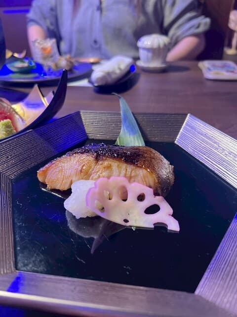 PUB イッサカ -