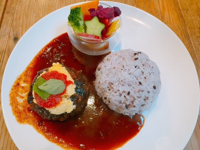 山梨レストラン メリメロ - まるごと山梨ロコモコ