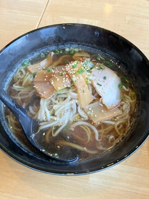 山海居 - 醤油ラーメン@850円