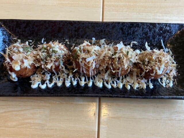 山海居 - たこ焼き@600円