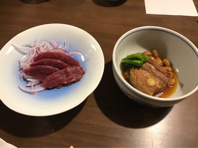 そば処 ものぐさ - 馬刺し、角煮