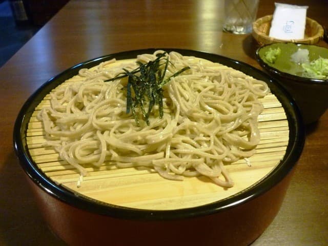 そば処 ものぐさ - 豚の角煮ランチのおそば