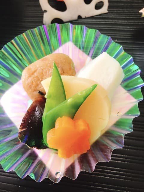 一増 - 煮物は仕出し屋さんらしい美味しさ