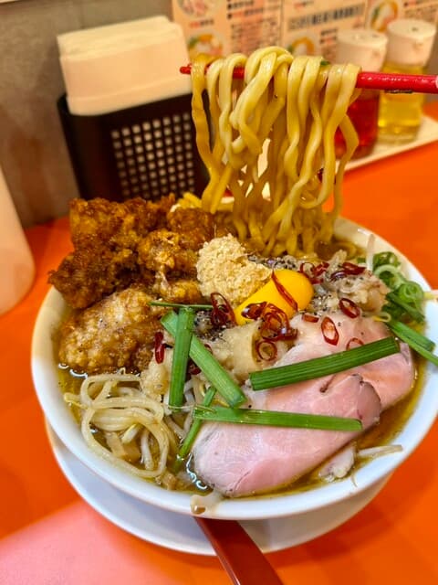 鶏そば・から揚げ専門店らーめんえびす -