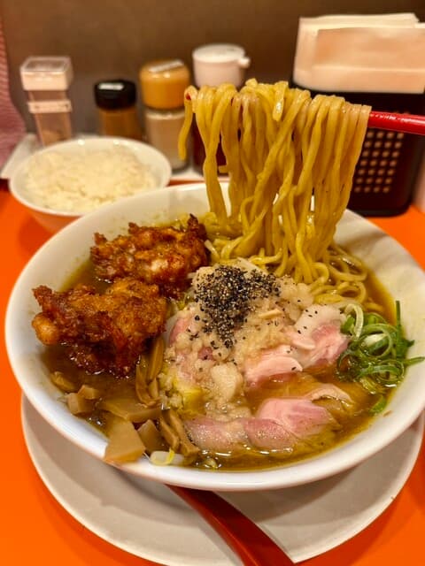 鶏そば・から揚げ専門店らーめんえびす - ジャイ子（カレー）