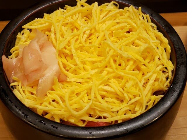 すし善 - （※写真4）上ちらし