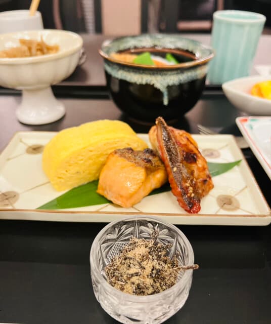 螢 - ◎だし巻き玉子と焼鮭も美味い！