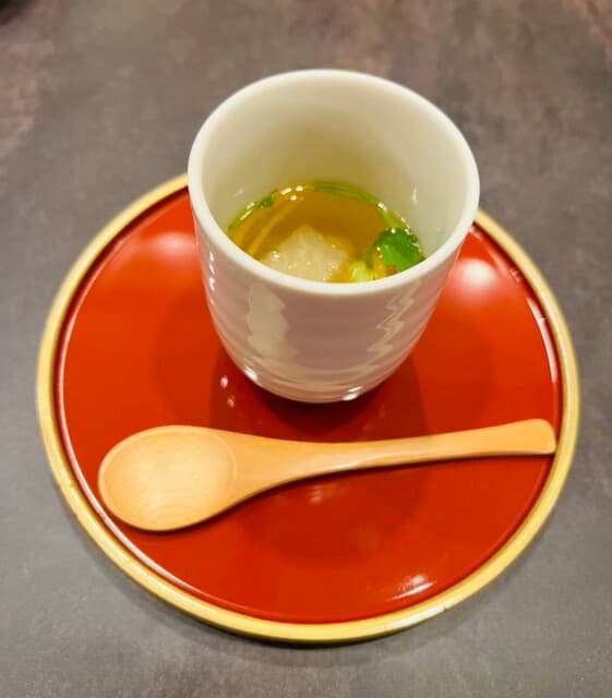 螢 - ◎先付けのスープは格別な味わい。