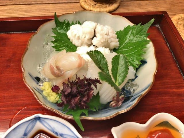 喫茶 山音 - ⚫︎造り・平目・鱧・烏賊