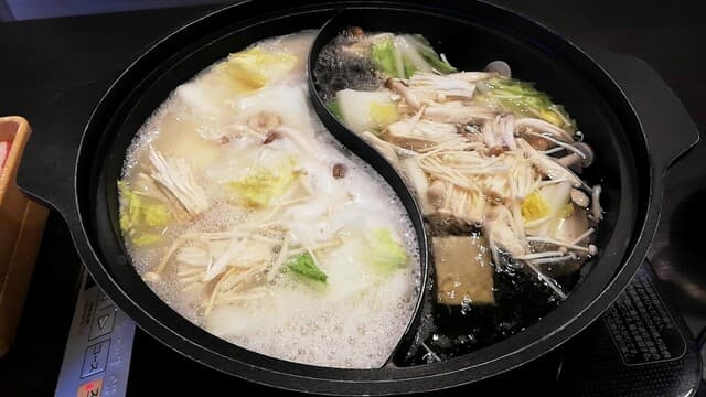 しゃぶ葉 - 2種類のお出汁
