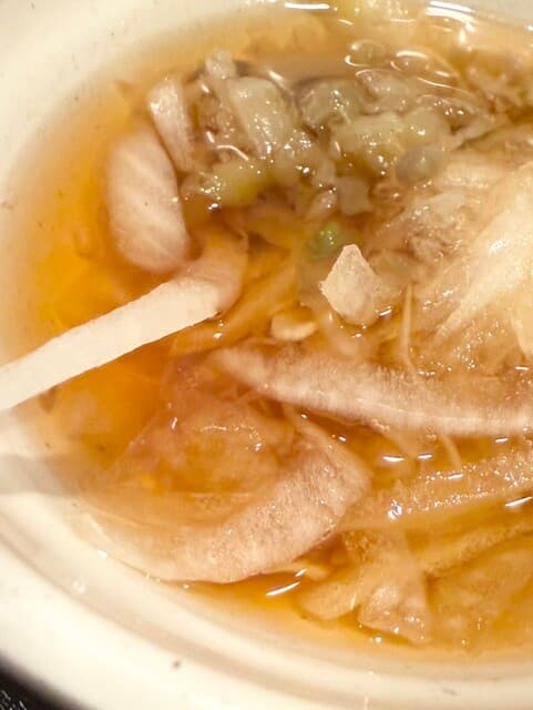 しゃぶ葉 - 和風ダレが少し辛いからコーヒーコーナーでお湯でわって薄めて美味しい