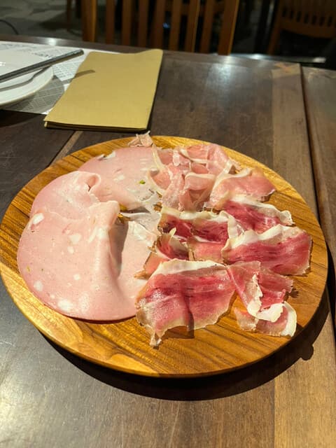 RISTORANTE Co.N.Te - イノシシの生ハムは塩がきつめ