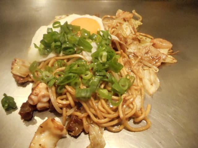 お好み焼・ファミリー居酒屋 偶 吉田駅前店 - ミックス焼きそば