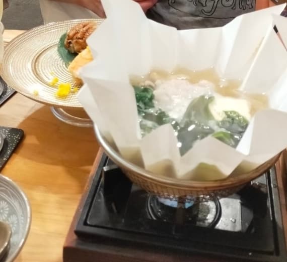 食事処 つし里 - 鱧しゃぶの紙鍋