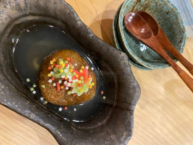 食事処 つし里 - 大将の自信作レンコン饅頭