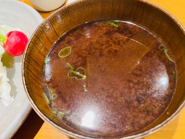 とんかつ武蔵 - 赤出し