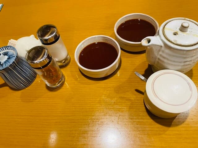とんかつ武蔵 - ソースや調味料