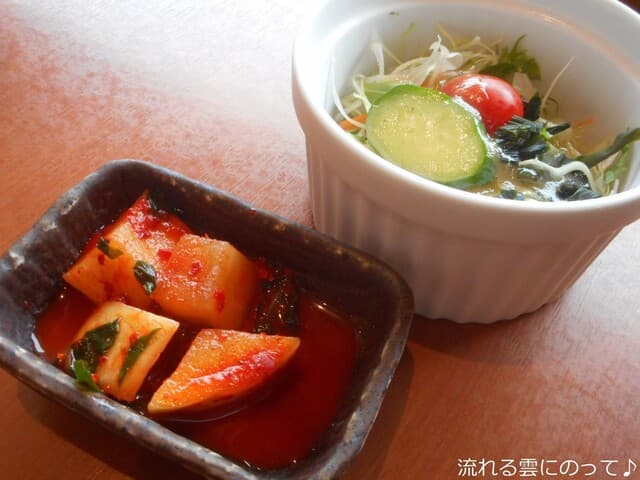 牛苑 - 漬物＆サラダ