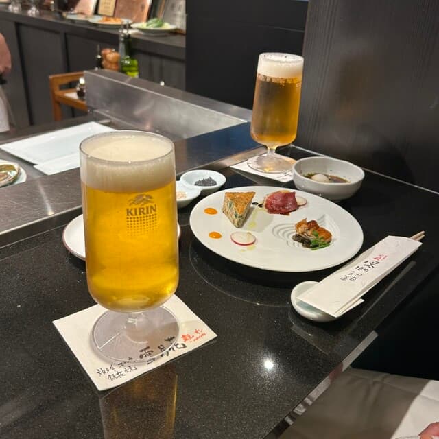 神戸牛ステーキ鉄板焼 雪月花 - 前菜と生ビール
