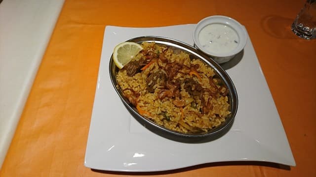 HALAL & VEGGIE Restaurant ポンテロッソ -