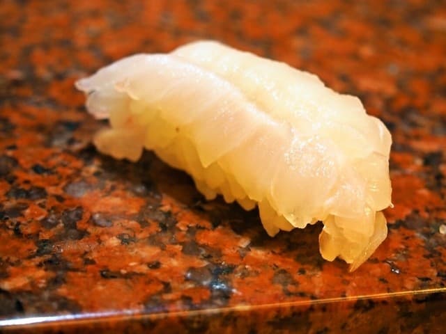 貴寿司 - 平目 縁側