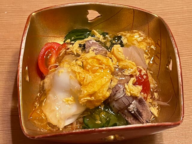 貴寿司 - 烏賊と蝦蛄、帆立、胡瓜、トマトのポン酢ジュレ