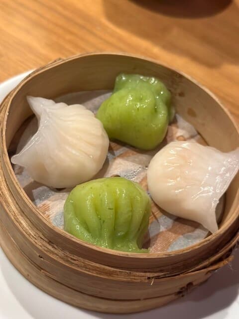 中華バル 藍天 - 海老餃子