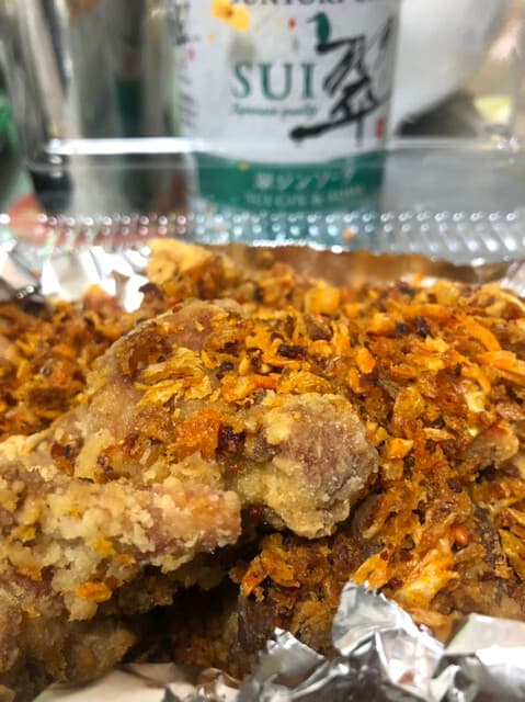 中華バル 藍天 - 唐揚げ特製スパイスかけ