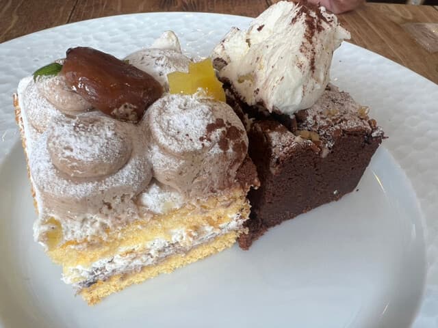 ケーキ パスタ&バール いすずカフェ -
