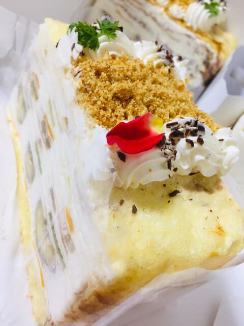 ケーキ パスタ&バール いすずカフェ - ミルクレープ