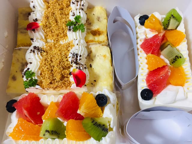 ケーキ パスタ&バール いすずカフェ - フルーツ、ミルクレープ、それぞれ×2！
色鮮やか、綺麗(^^)